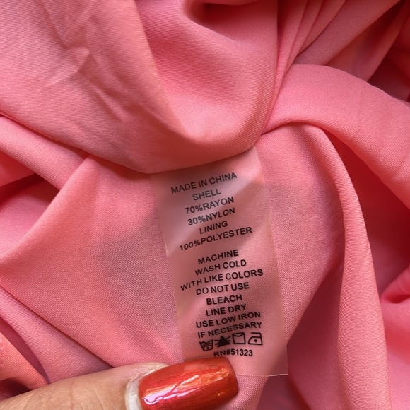 🌺 Vince Camuto Pleated Midi A Line Skirt in shade Tropic Guava, Size: 8 - Picture 11 of 17